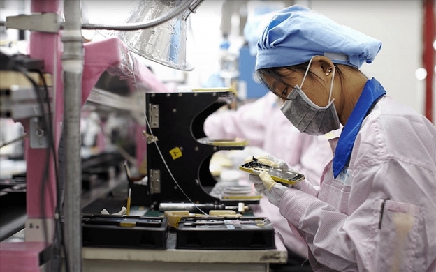 Năm 2021, xuất khẩu điện tử, máy tính và linh kiện đứng thứ 2 trong 8 nhóm hàng đạt kim ngạch trên 10 tỉ USD của Việt Nam Năm 2021, xuất khẩu điện tử, máy tính và linh kiện đứng thứ 2 trong 8 nhóm hàng đạt kim ngạch trên 10 tỉ USD của Việt Nam