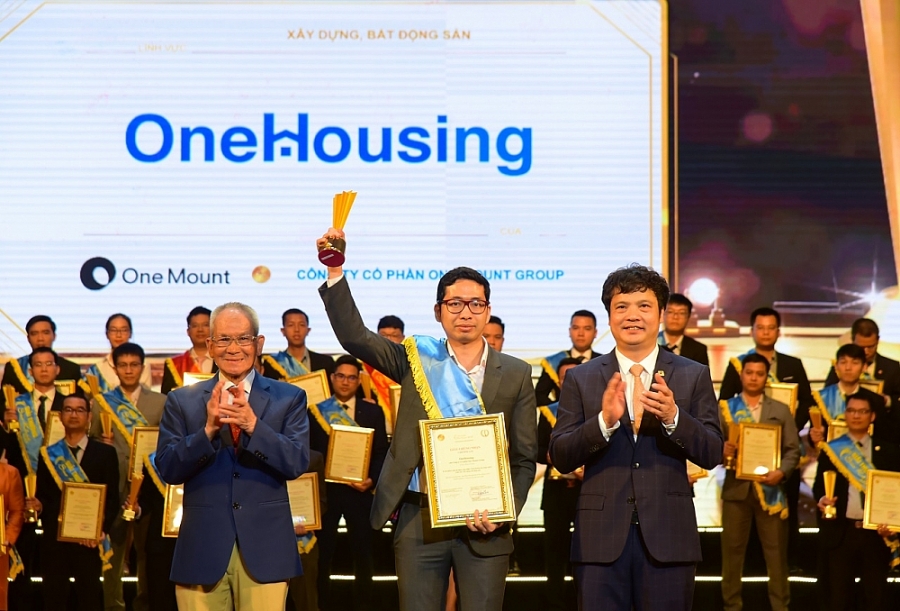 Proptech OneHousing được Hội đồng giám khảo đánh giá cao nhờ những giải pháp công nghệ thúc đẩy sự minh bạch của thị trường BĐS. Proptech OneHousing được Hội đồng giám khảo đánh giá cao nhờ những giải pháp công nghệ thúc đẩy sự minh bạch của thị trường BĐS.