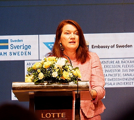 hop tac kinh te viet nam thuy dien thoi diem vang de tien xa hon