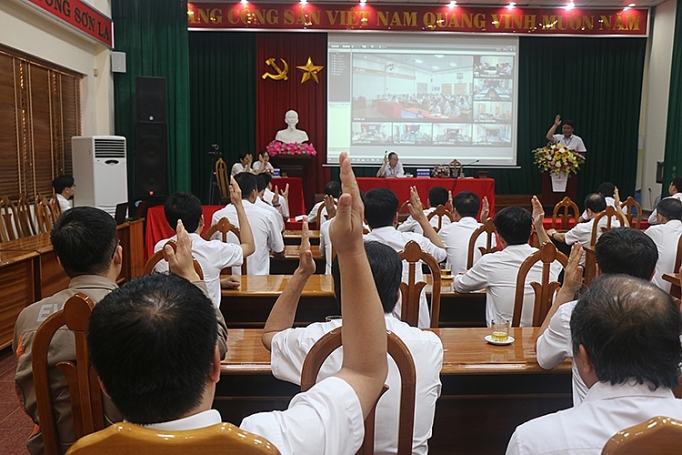 cong ty dien luc son la quyet tam phan dau hoan thanh cac chi tieu ke hoach nam 2020