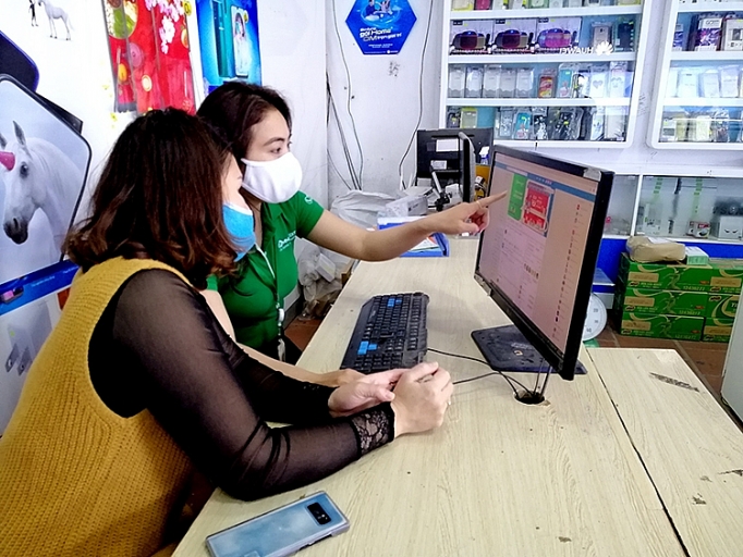 tiki cam ket ho tro 11 cho tieu thuong vpbank
