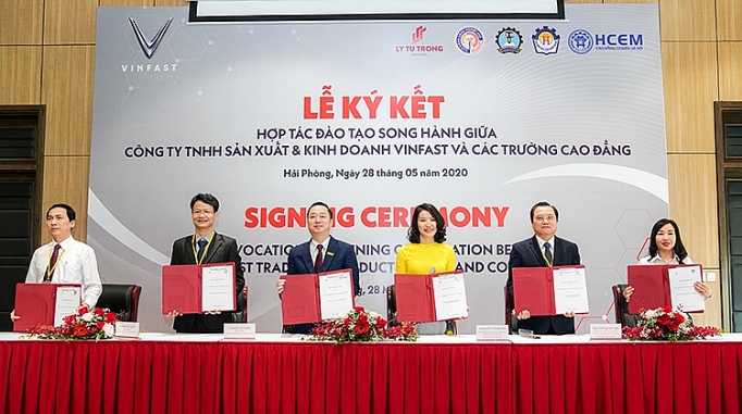 vinfast hop tac dao tao cao dang chuyen nganh co dien tu va ky thuat o to