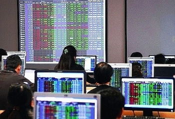 Chứng khoán tiếp phiên tăng thứ 3, VN-Index đóng cửa ở mốc 1.102 điểm