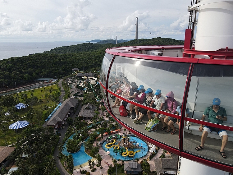 Ngắm đảo thiên đường Hòn Thơm qua trò chơi mới “Mắt đại bàng” cực đỉnh Ngắm đảo thiên đường Hòn Thơm qua trò chơi mới “Mắt đại bàng” cực đỉnh