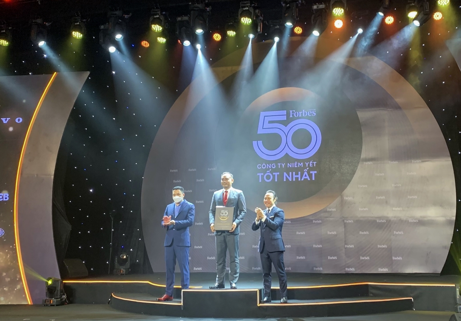 Ông Vũ Chí Cường – Thành viên độc lập HĐQT PV Power nhận chứng nhận “Top 50 công ty niêm yết tốt nhất Việt Nam” năm 2021 Ông Vũ Chí Cường – Thành viên độc lập HĐQT PV Power nhận chứng nhận “Top 50 công ty niêm yết tốt nhất Việt Nam” năm 2021