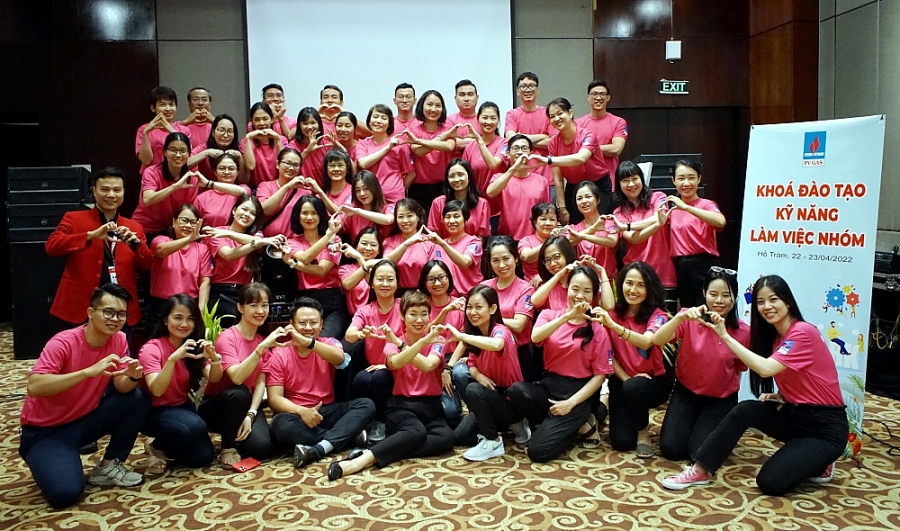 Khóa tập huấn khẳng định tôn trọng cá nhân NLĐ vì một tập thể vững mạnh Khóa tập huấn khẳng định tôn trọng cá nhân NLĐ vì một tập thể vững mạnh