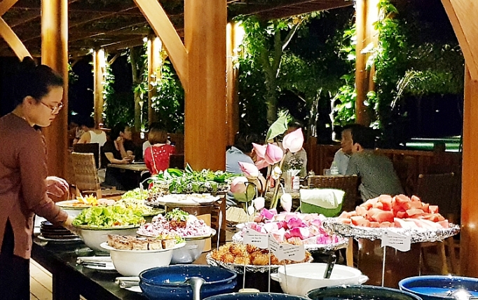 Trải nghiệm khu tắm bùn Merperle Hòn Tằm trai nghiem khu tam bun merperle hon tam