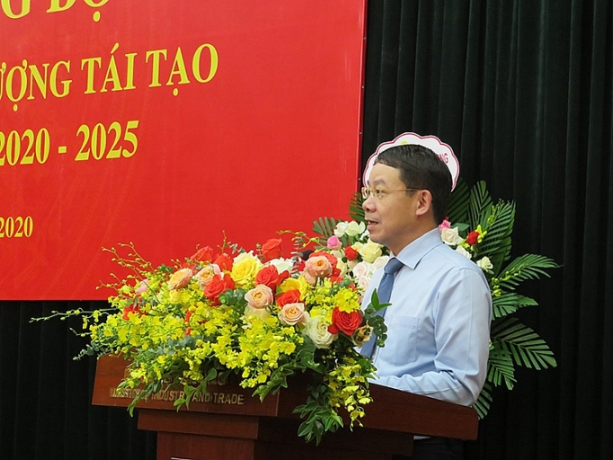 Đảng bộ Cục Điện lực và Năng lượng tái tạo: Phát huy sức mạnh tập thể, hoàn thành tốt mọi nhiệm vụ được giao dang bo cuc dien luc va nang luong tai tao phat huy suc manh tap the hoan thanh tot moi nhiem vu duoc giao