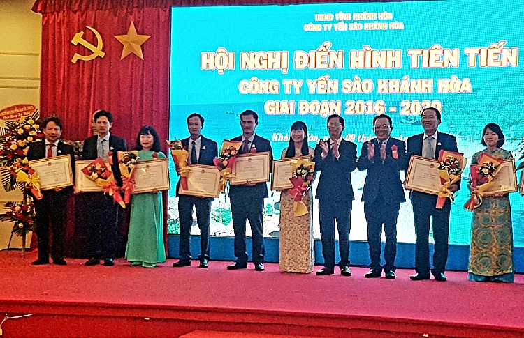 Giai đoạn 2016-2020: Công ty Yến sào Khánh Hòa đạt nhiều thành tích đáng tự hào giai doan 2016 2020 cong ty yen sao khanh hoa dat nhieu thanh tich dang tu hao