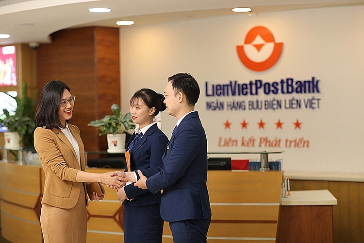 lienvietpostbank se len san hose chia co tuc bang co phieu va phat hanh rieng le cho nha dau tu nuoc ngoai