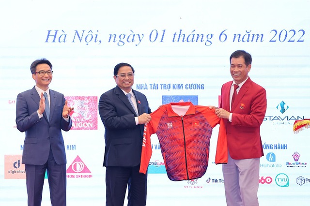 Thủ tướng: Nỗ lực hết mình vì màu cờ Tổ quốc, chinh phục những đỉnh cao mới - Ảnh 7. Thủ tướng: Nỗ lực hết mình vì màu cờ Tổ quốc, chinh phục những đỉnh cao mới - Ảnh 7.