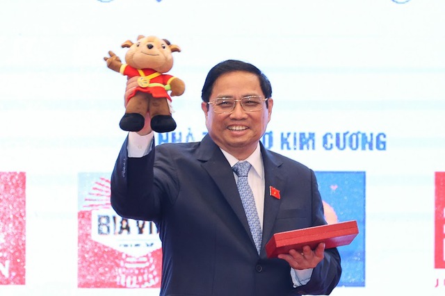 Thủ tướng: Nỗ lực hết mình vì màu cờ Tổ quốc, chinh phục những đỉnh cao mới - Ảnh 8. Thủ tướng: Nỗ lực hết mình vì màu cờ Tổ quốc, chinh phục những đỉnh cao mới - Ảnh 8.