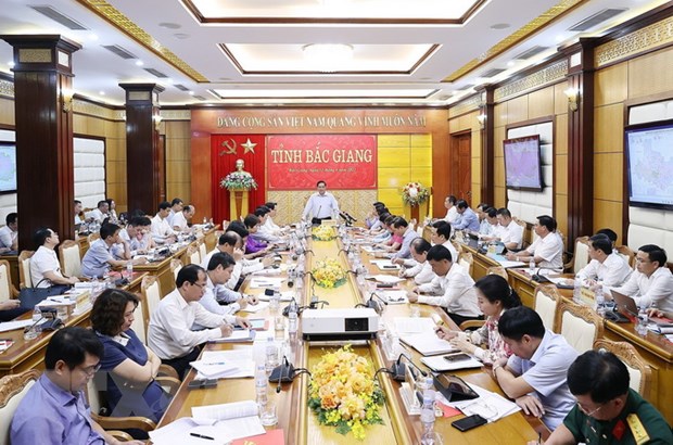 Thủ tướng Phạm Minh Chính làm việc với Ban Thường vụ Tỉnh ủy Bắc Giang hình ảnh 2 Thu tuong Pham Minh Chinh lam viec voi Ban Thuong vu Tinh uy Bac Giang hinh anh 2