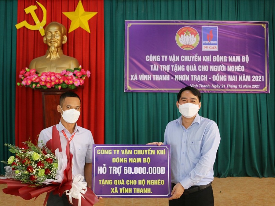 Tham gia tích cực các chương trình ASXH, PV GAS mong muốn nhận được sự ủng hộ và đồng hành cùng bảo vệ an ninh – an toàn công trình khí Tham gia tích cực các chương trình ASXH, PV GAS mong muốn nhận được sự ủng hộ và đồng hành cùng bảo vệ an ninh – an toàn công trình khí