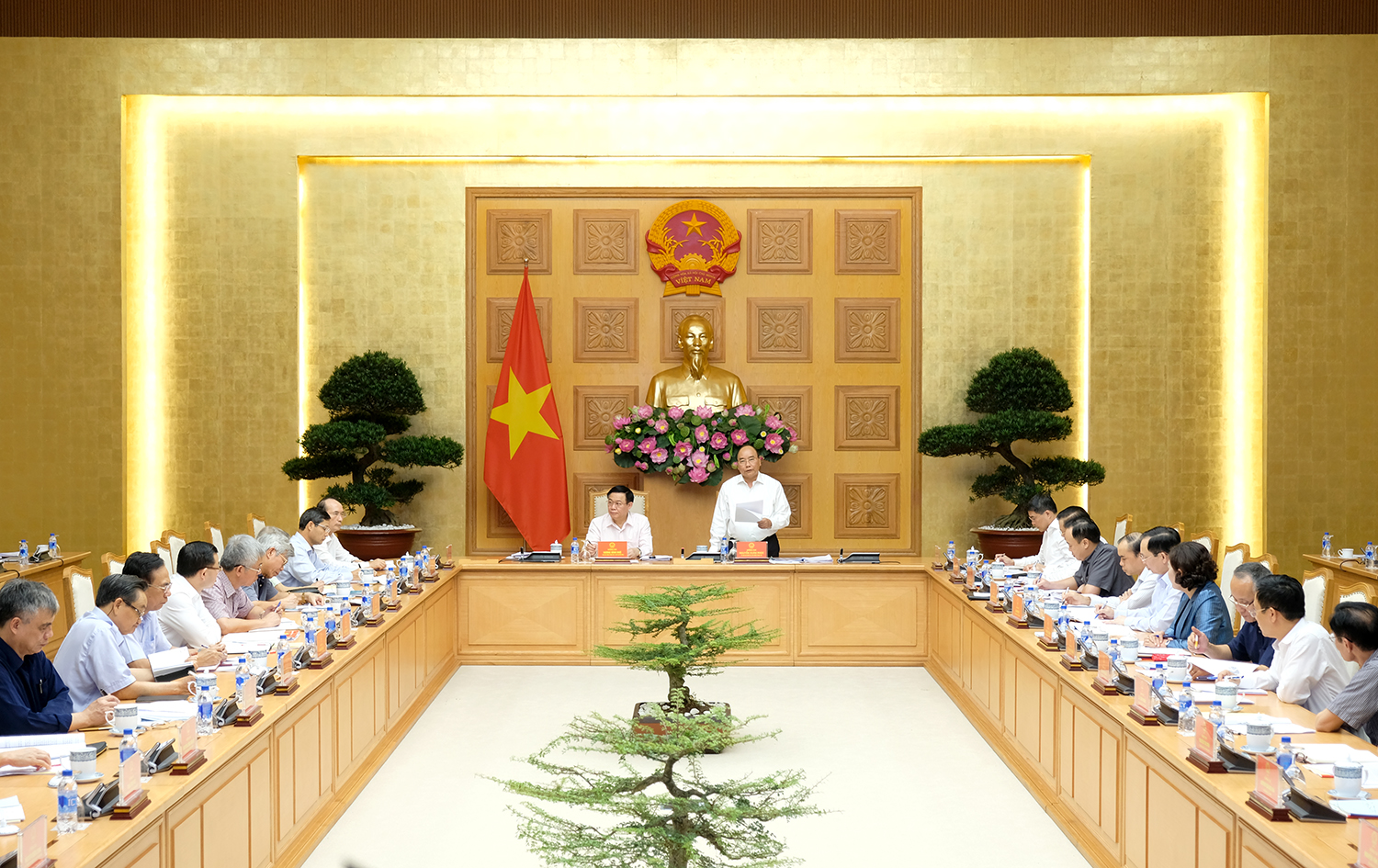 Không để bị động, bất ngờ trong điều hành chính sách tiền tệ khong de bi dong bat ngo trong dieu hanh chinh sach tien te