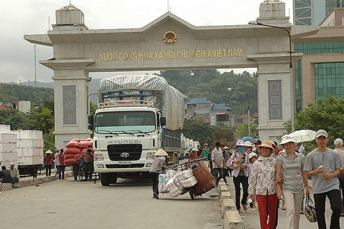Phát triển thương mại biên giới: Sẵn sàng tạo đột phá phat trien thuong mai bien gioi san sang tao dot pha