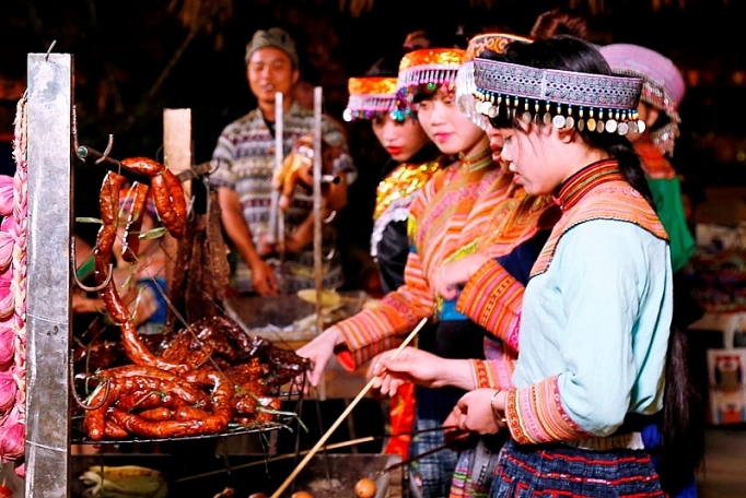 du khach do ve fansipan thuong thuc am thuc tay bac