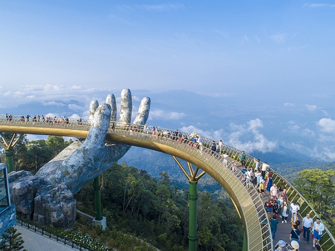 Cầu Vàng khơi nguồn cảm hứng sáng tạo cho nhiều người cau vang khoi nguon cam hung sang tao cho nhieu nguoi