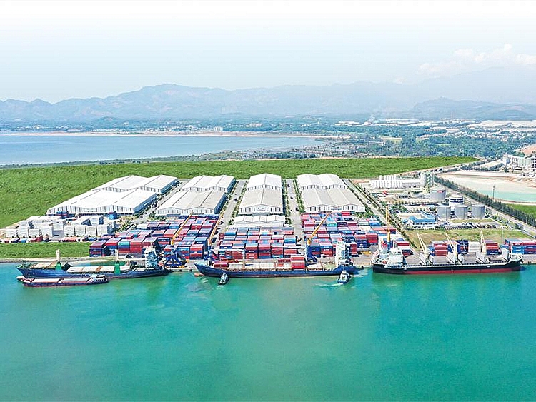 Tàu SITC Hebei cập cảng Chu Lai 5158 hoat dong giao nhan van chuyen chien luoc moi cua thaco1594949384