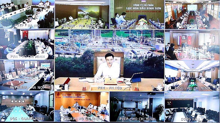 Cuộc họp trực tuyến với 13 điểm cầu trên cả nước Cuộc họp trực tuyến với 13 điểm cầu trên cả nước