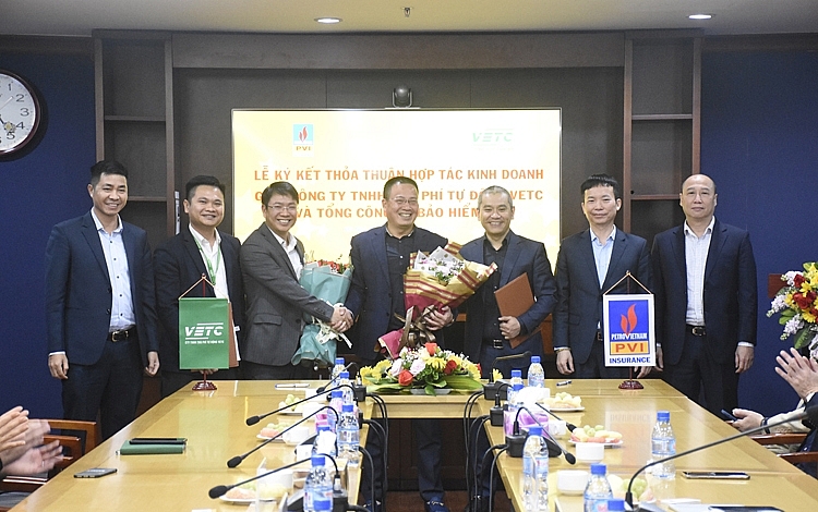Lễ ký kết thỏa thuận hợp tác giữa Bảo hiểm PVI và Công ty TNHH Thu phí Tự động VETC