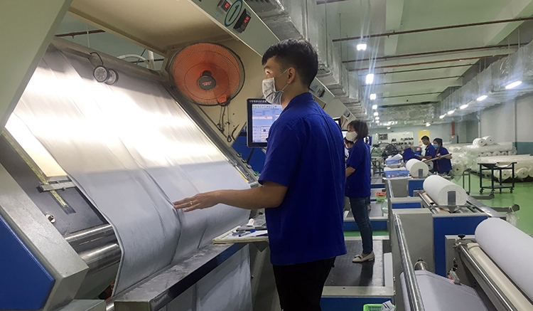 Dệt may xuất siêu lớn, vẫn khát nguyên phụ liệu Dệt may xuất siêu lớn, vẫn khát nguyên phụ liệu