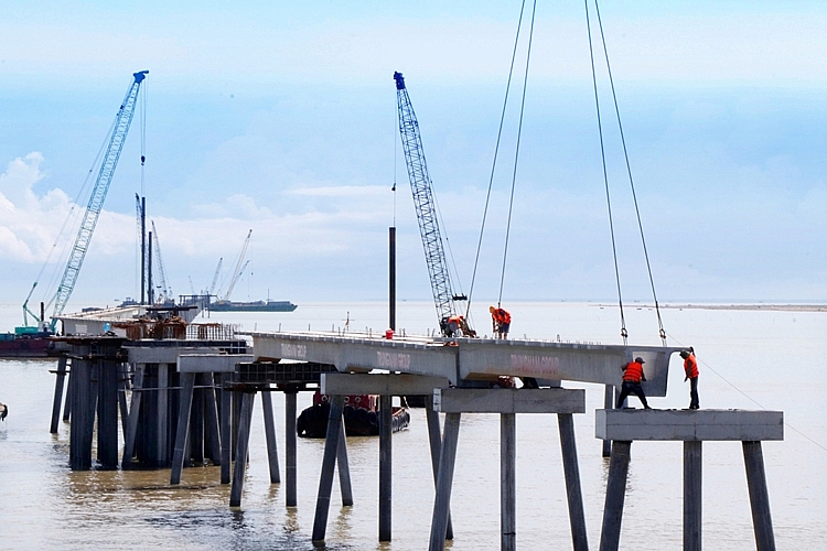 Nhà máy điện gió Đông Hải 1 với mức đầu tư gần 5.000 tỷ đồng đang thành hình