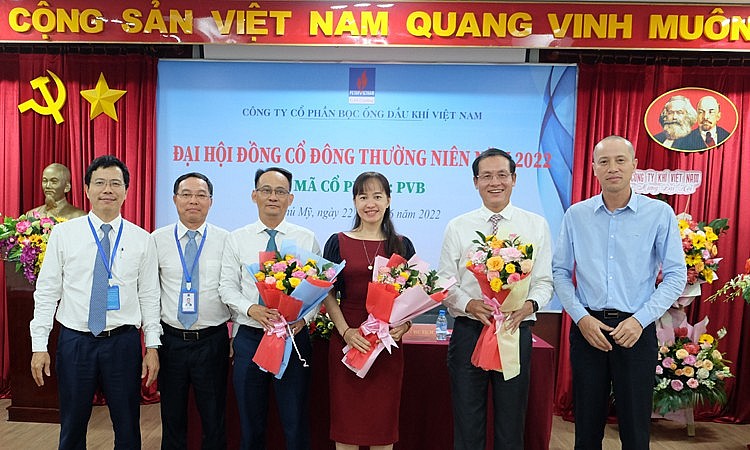 Chúc mừng các thành viên Ban Lãnh đạo PVCoating vừa được ĐHĐCĐ bầu chọn Chúc mừng các thành viên Ban Lãnh đạo PVCoating vừa được ĐHĐCĐ bầu chọn