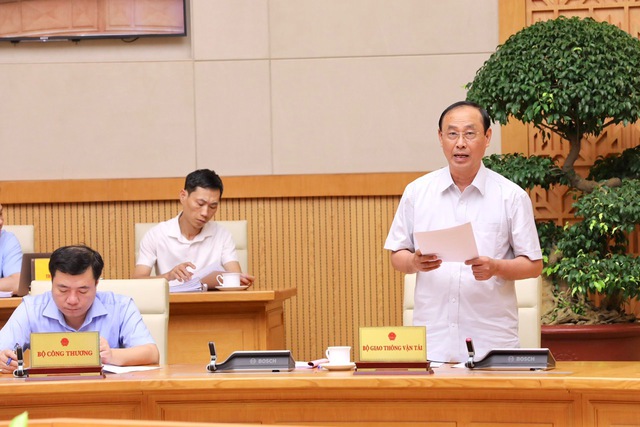 Vượt khó để không 'trễ hẹn' cao tốc Bắc - Nam - Ảnh 2. Vượt khó để không 'trễ hẹn' cao tốc Bắc - Nam - Ảnh 2.