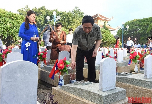 Thủ tướng Phạm Minh Chính dự Chương trình nghệ thuật “Bản hùng ca bất diệt” Thủ tướng Phạm Minh Chính dự Chương trình nghệ thuật “Bản hùng ca bất diệt”