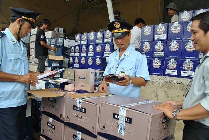 Rượu, bia, thuốc lá nhập khẩu phải làm thủ tục hải quan tại cửa khẩu nhập ruou bia thuoc la nhap khau phai lam thu tuc hai quan tai cua khau nhap