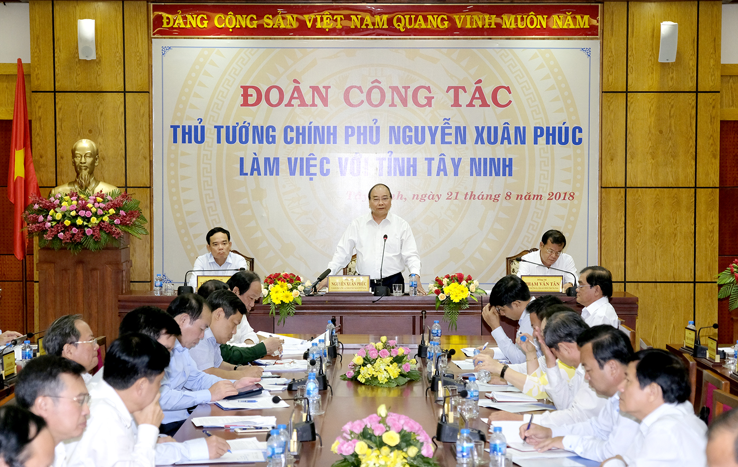 thu tuong mong muon tay ninh la hinh mau lam giau bang nong nghiep