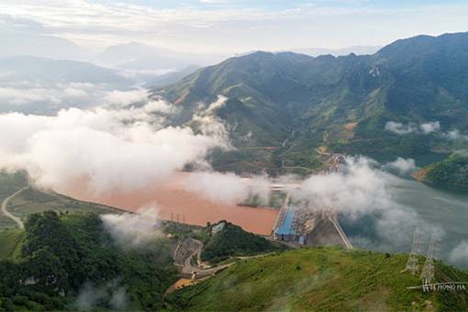 Công ty Thủy điện Sơn La: Ấn tượng từ những con số cong ty thuy dien son la an tuong tu nhung con so