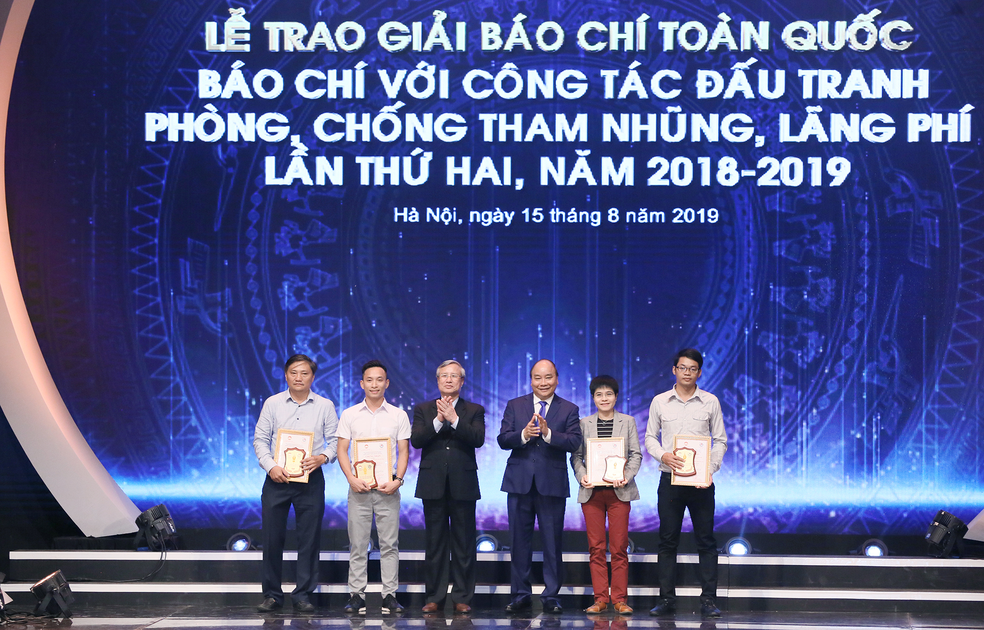 thu tuong ky vong vai tro cua bao chi trong chong tham nhung