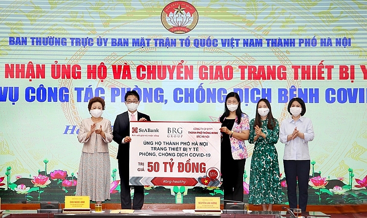 Tập đoàn BRG, Ngân hàng SeABank và Công ty Thành phố Thông minh ủng hộ TP. Hà Nội trang thiết bị y tế trị giá 50 tỷ đồng Tập đoàn BRG, Ngân hàng SeABank và Công ty Thành phố Thông minh ủng hộ TP. Hà Nội trang thiết bị y tế trị giá 50 tỷ đồng