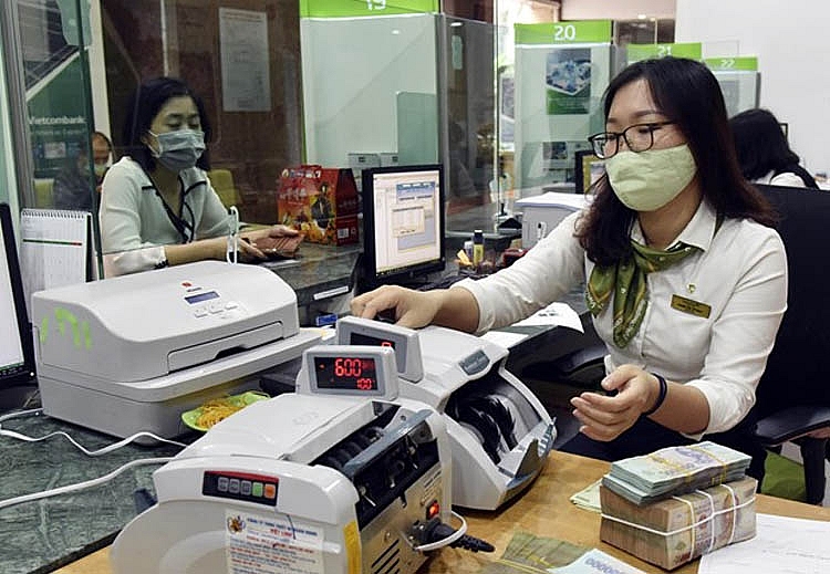 Từ năm 2020, Ngân hàng Vietcombank đã thực hiện 5 đợt giảm lãi suất nhằm hỗ trợ doanh nghiệp, người dân bị ảnh hưởng bởi đại dịch COVID-19