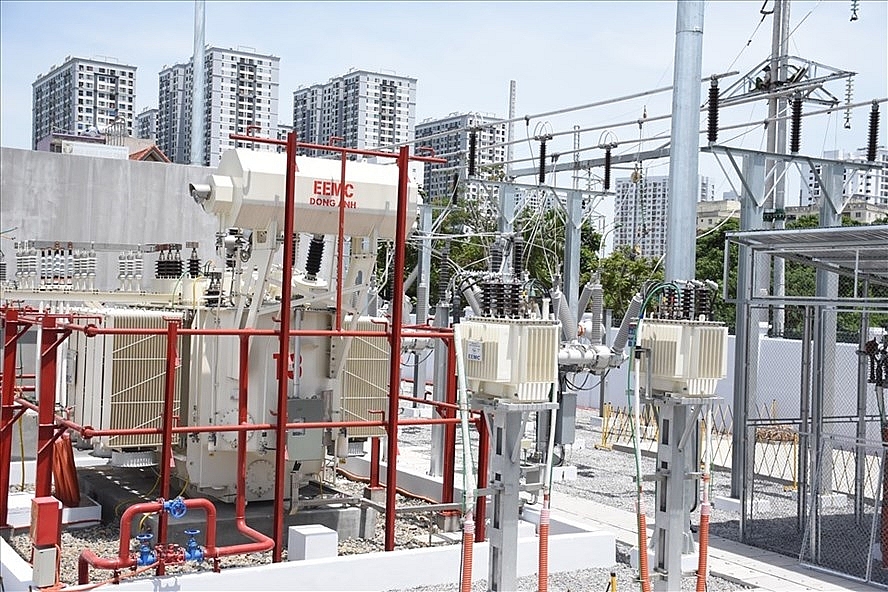 Để giữ vững những thành quả đã đạt được trong công tác đầu tư xây dựng, EVNHANOI quyết tâm bảo đảm tiến độ các dự án, công trình điện, đẩy nhanh tiến độ thực hiện các thủ tục đầu tư xây dựng để khởi công và đưa vào vận hành các công trình điện cấp bách Để giữ vững những thành quả đã đạt được trong công tác đầu tư xây dựng, EVNHANOI quyết tâm bảo đảm tiến độ các dự án, công trình điện, đẩy nhanh tiến độ thực hiện các thủ tục đầu tư xây dựng để khởi công và đưa vào vận hành các công trình điện cấp bách