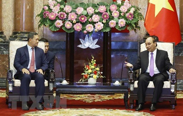 Chủ tịch nước tiếp Phó Tổng tư lệnh Quân đội Hoàng gia Campuchia hình ảnh 2 Chu tich nuoc tiep Pho Tong tu lenh Quan doi Hoang gia Campuchia hinh anh 2