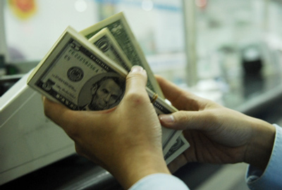 Thống đốc NHNN yêu cầu NHNN chi nhánh tỉnh, thành phố có văn bản chỉ đạo các TCTD trên địa bàn chấp hành nghiêm các quy định của NHNN về lãi suất huy động ngoại tệ.