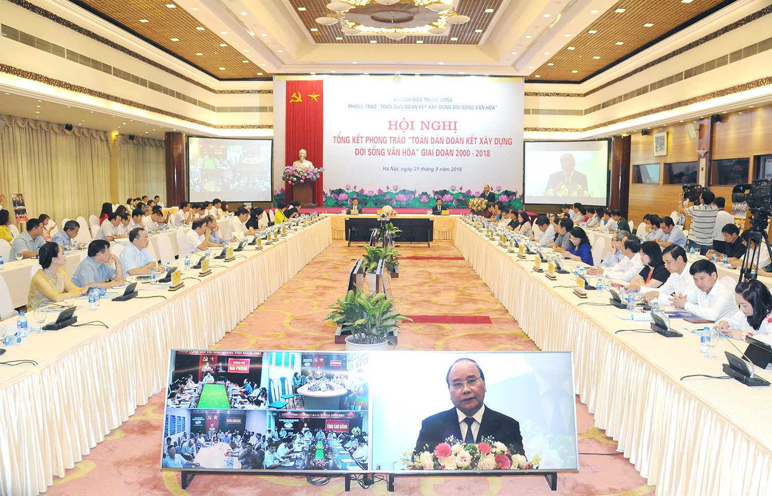 Đời sống mà thiếu tinh thần, không văn hóa thì vô nghĩa doi song ma thieu tinh than khong van hoa thi vo nghia