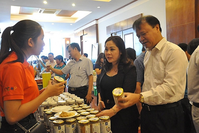 hang viet ve khu cong nghiep khu che xuat