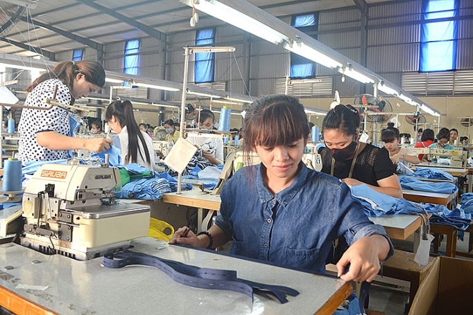 Giám sát thực hiện chính sách bảo hiểm xã hội giam sat thuc hien chinh sach bao hiem xa hoi