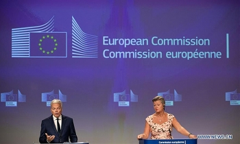 Ủy ban châu Âu đề xuất bộ tiêu chí chung về hạn chế đi lại để tránh sự lây lan của Covid-19