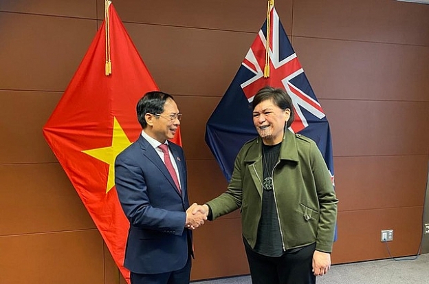 Bộ trưởng Ngoại giao Bùi Thanh Sơn và Bộ trưởng Ngoại giao New Zealand Nanaia Mahuta