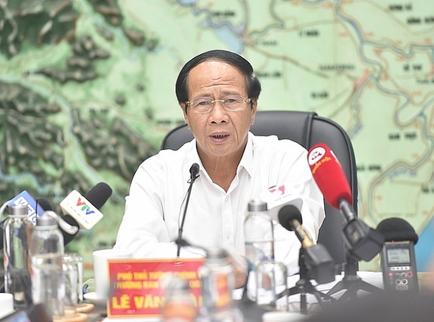 Phó Thủ tướng Lê Văn Thành yêu cầu thành lập ngay các đoàn công tác