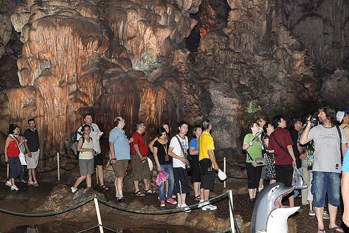 TP. Hạ Long (Quảng Ninh): Thành phố du lịch không khói thuốc tp ha long quang ninh thanh pho du lich khong khoi thuoc