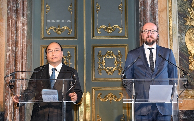 bi cam ket thuc day nen nong nghiep sach o viet nam