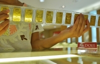 Vàng và USD cùng giảm giá