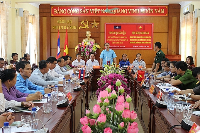 Kỳ II: Thắt chặt tình đoàn kết hữu nghị Việt - Lào ky ii that chat tinh doan ket huu nghi viet lao