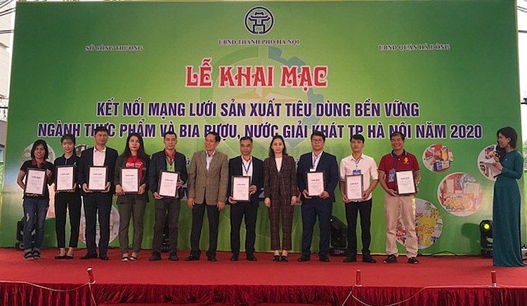 Trao giấy chứng nhận cho các doanh nghiệp tham gia mạng lưới 5117-img-3388